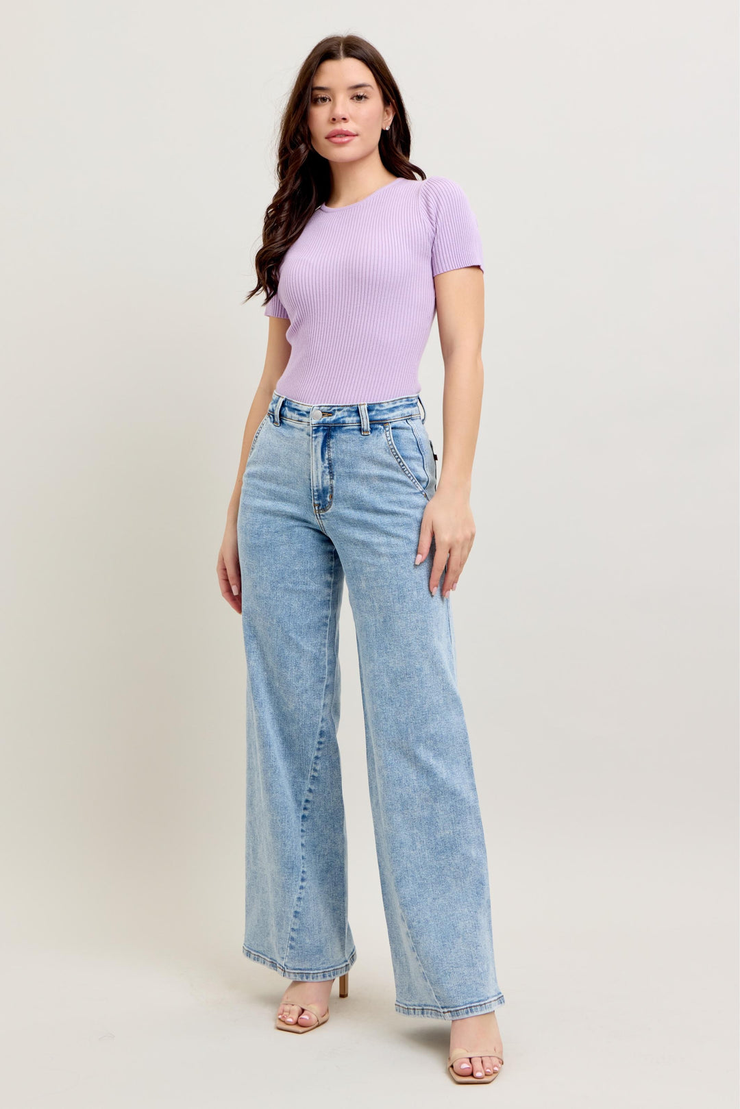 HW Stone Wash Retro Wide Fit w/Skewed Inseam