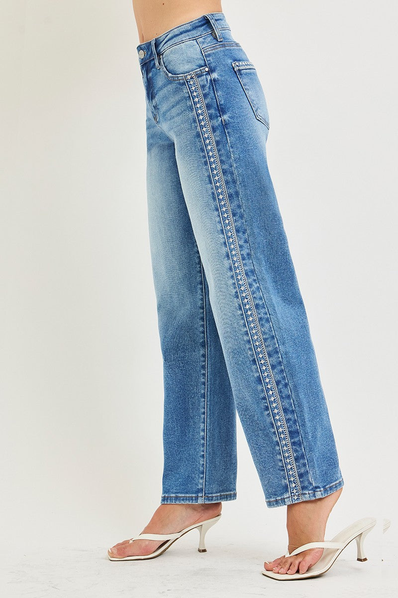 High Rise Ankle Barrel Embroidered Detailed Jeans