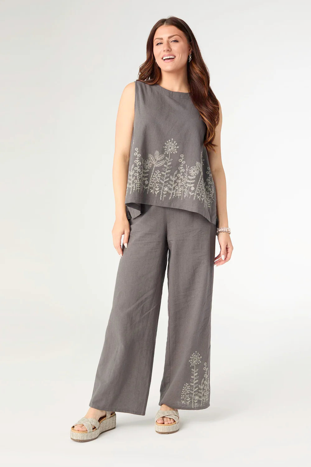 Ava Pant w/Floral Embroidery