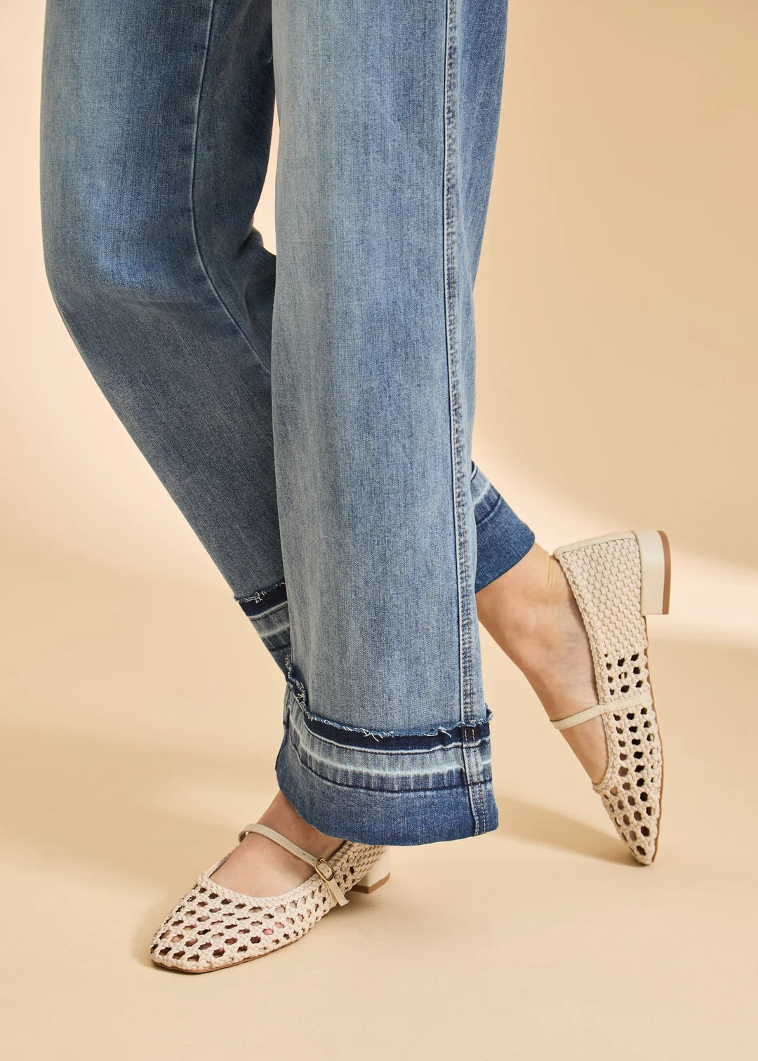 Olivia Cuffed Wide Leg - Light Wash