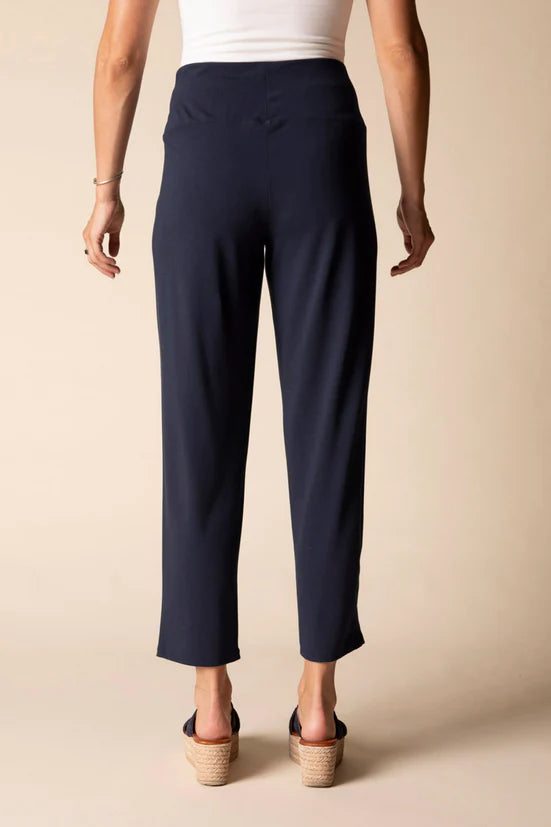 Core Travel Midnight Straight Pant