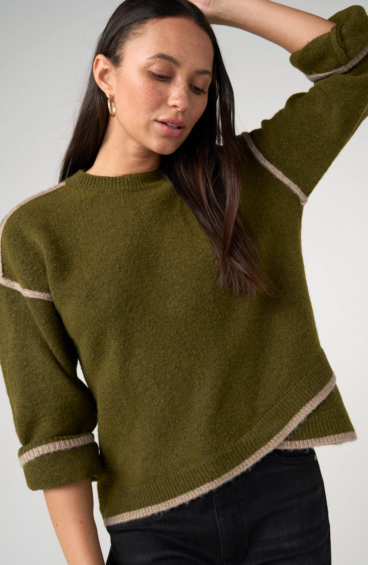 Crewneck Sweater w/Cream Tulip Hem