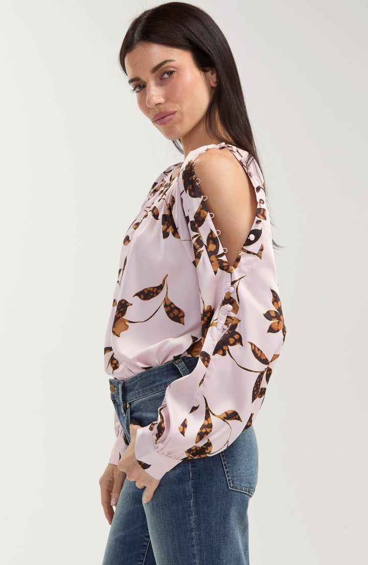 Floral Woven Blouse w/Button Detail