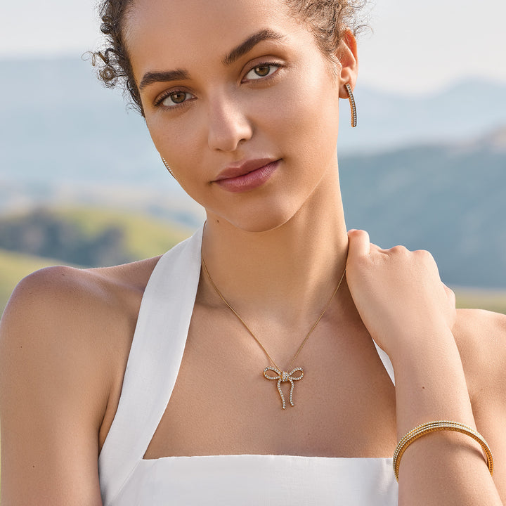 Illumina Bow Necklace Gold