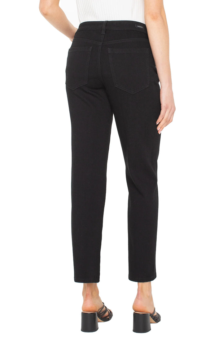 Liv Relaxed Skinny Black Rinse